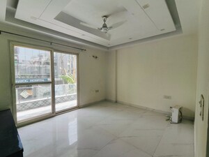 3 BHK Builder Floor For Rent in Sector 45