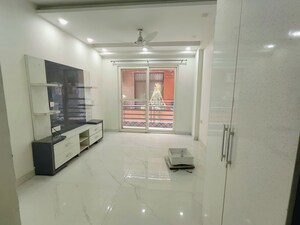 Team Area in 3 BHK Builder Floor at Sector 45 – for Rent