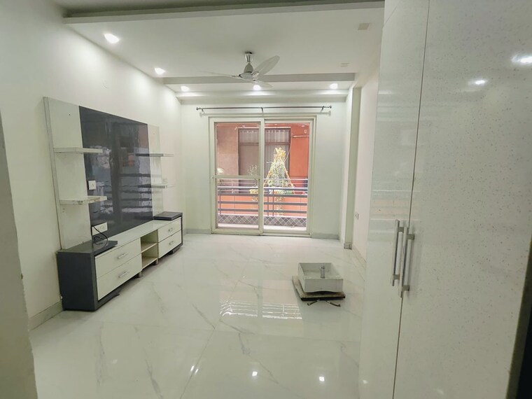 Team Area, sector 45 3 Bedroom 1950 Sq.Ft. Builder Floor In Sector 45 Gurgaon 10442364