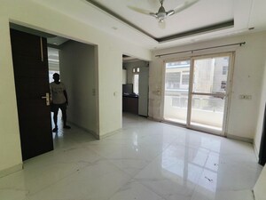 Room in 3 BHK Builder Floor at Sector 45 – for Rent