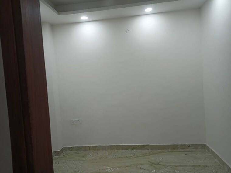 Room, mayur vihar 3.5 Bedroom 1050 Sq.Ft. Builder Floor In Mayur Vihar Delhi 10442363