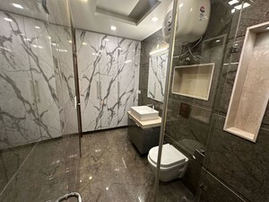 Bathroom in 3 BHK Builder Floor at Sector 25 – for Rent