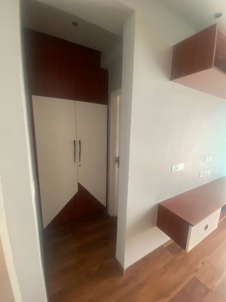 Kitchen, tulip-violet 4 Bedroom 2750 Sq.Ft. Apartment In Sector 69 Gurgaon 10442384