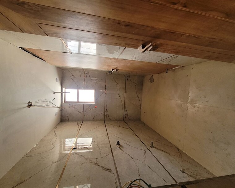 Bathroom, green fields colony 3 Bedroom 1850 Sq.Ft. Builder Floor In Green Fields Colony Faridabad 10442404