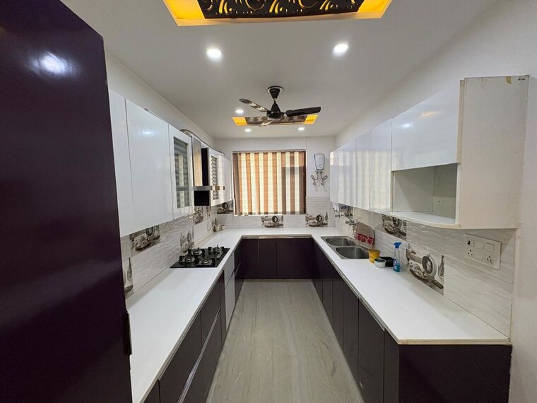 Kitchen, sector 46 3 Bedroom 2250 Sq.Ft. Builder Floor In Sector 46 Gurgaon 10442403