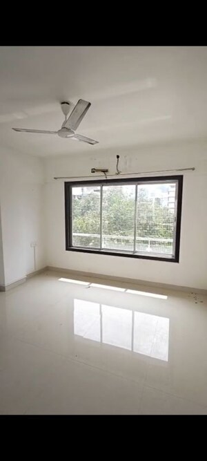 2 BHK Apartment For Sale in Dadar West