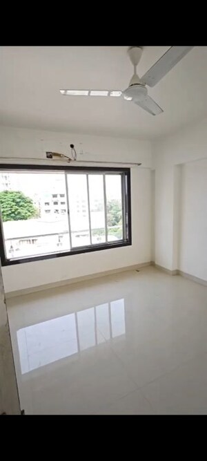 Room in 2 BHK Apartment at Dadar West – for Sale