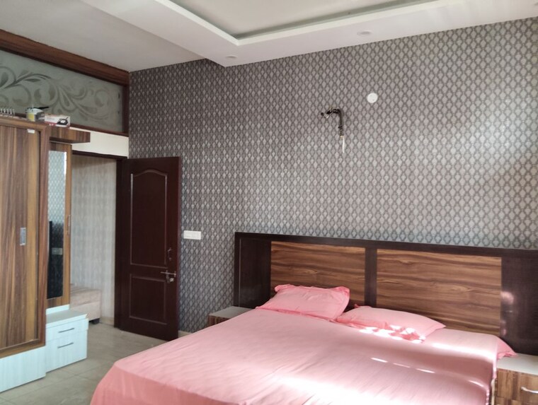 Room, kharar mohali road 3 Bedroom 165 Sq.Yd. Builder Floor In Kharar Mohali Road Kharar 10442324