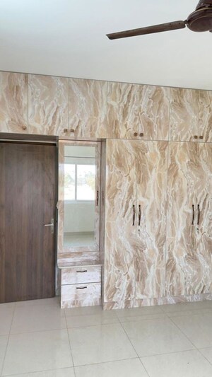2 BHK Apartment For Rent in Adarsh Greens, Kogilu