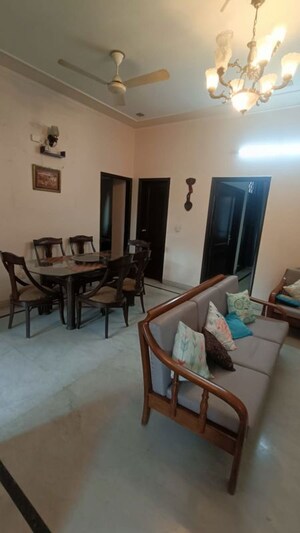 Gym in 3 BHK Builder Floor at Sector 46 – for Rent