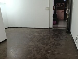 Room in 3 BHK Apartment at Gaurav Woods, Mira Road – for Sale
