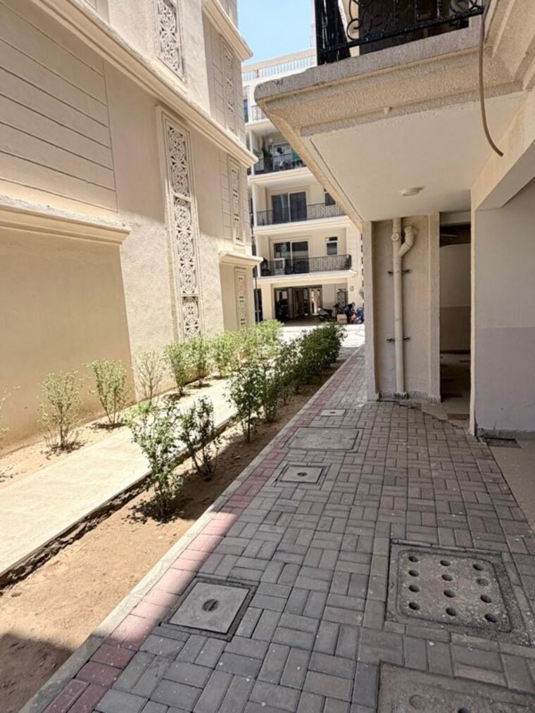 Balcony, signature-global-park 2 Bedroom 750 Sq.Ft. Builder Floor In Sohna Sector 36 Gurgaon 10442428
