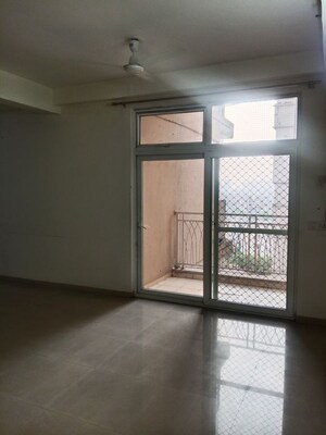 2 BHK Apartment For Rent in Gaur City 1