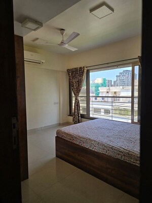 Room in 2 BHK Apartment at Navin Nagar – for Rent