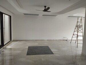 Room in 4 BHK Builder Floor at Greater Kailash ii – for Rent