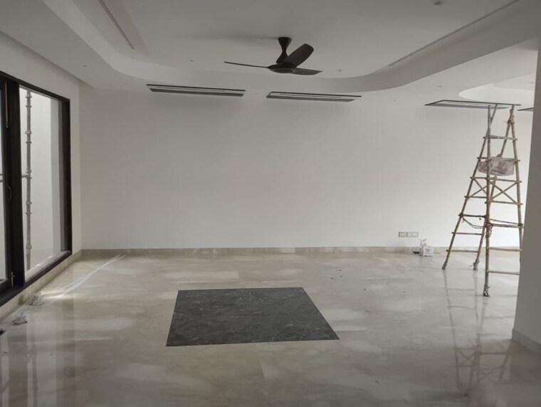 Room, greater kailash ii 4 Bedroom 5535 Sq.Ft. Builder Floor In Greater Kailash ii Delhi 10442447