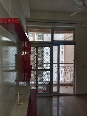 Room in 3 BHK Apartment at Mahagun My Woods, Sector 16c Greater Noida – for Rent