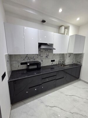 Kitchen in 1 BHK Builder Floor at Sector 50 – for Rent