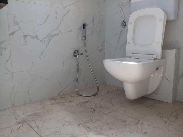 Bathroom, balewadi Commercial Office Space 9900 Sq.Ft. In Balewadi Pune 10442503