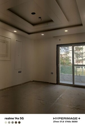 Room in 4 BHK Builder Floor at Sector 85 – for Sale