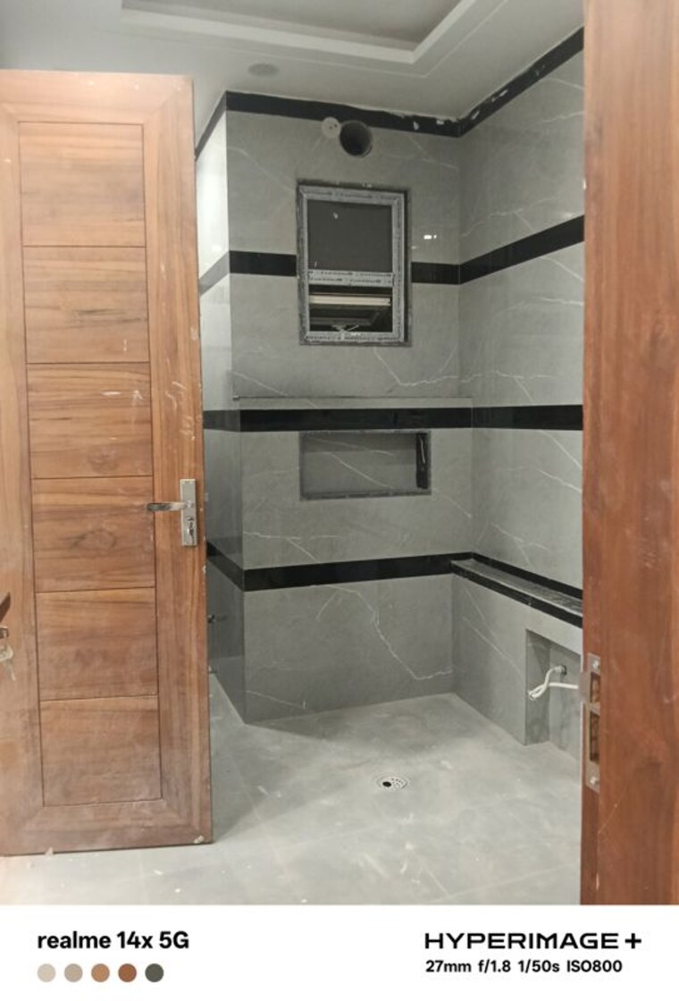 Bathroom, sector 85 4 Bedroom 350 Sq.Yd. Builder Floor In Sector 85 Faridabad 10442491