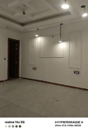 Room in 4 BHK Builder Floor at Sector 85 – for Sale