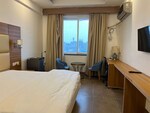 1000 Sq.Ft. Pg in DLF City Phase 3
