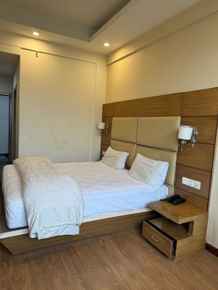 Bedroom, dlf city phase 3 Pg For Boys & Girls In Dlf City Phase 3 10441714