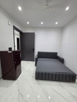 Bedroom in 1 BHK Builder Floor at Sector 48 – for Rent