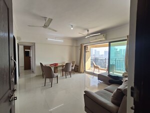 Team Area in 2 BHK Apartment at Amann Marina, Worli – for Rent