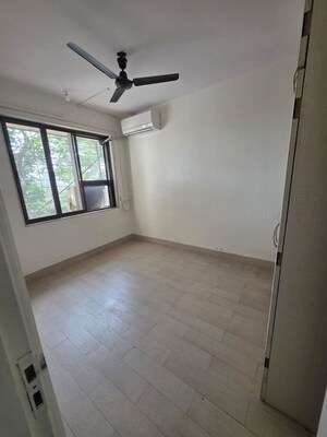 Bedroom in 2 BHK Apartment at Sindhi Society, Chembur – for Rent