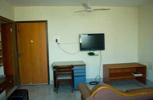 Team Area in 3 BHK Apartment at Gaur City 4th Avenue, Sector 4 Greater Noida – for Rent