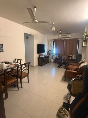 2 BHK Apartment For Rent in Bandra West