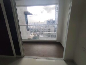 Furnished Amenities in 3 BHK Apartment at A And O F Residences Malad East, Malad East – for Sale