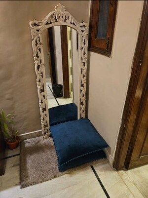 Living Room in 3 BHK Builder Floor at East Of Kailash – for Rent