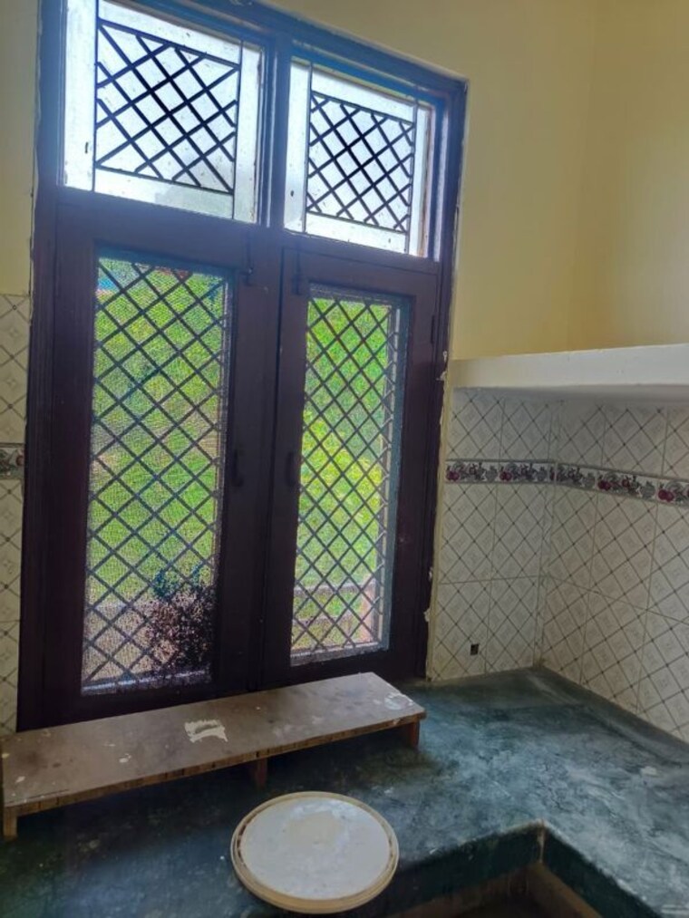 Room, gamma ii greater noida 3 Bedroom 800 Sq.Ft. Independent House In Gamma Ii Greater Noida Greater Noida 10442647