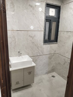 Room in 1 BHK Builder Floor at Sector 45 – for Rent