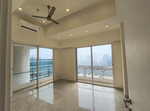 Room in 3 BHK Apartment at Lodha The World Towers World One Tier 2, Worli – for Rent