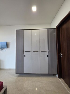 Room in 3 BHK Apartment at Lodha The World Towers World One Tier 2, Worli – for Rent