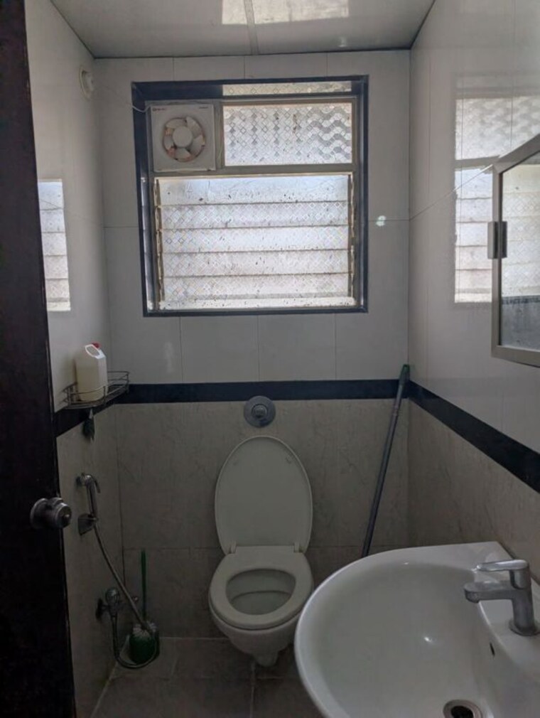 Bathroom, bhujbal-vatika-homes 2 Bedroom 1150 Sq.Ft. Apartment In Balewadi Pune 10442651