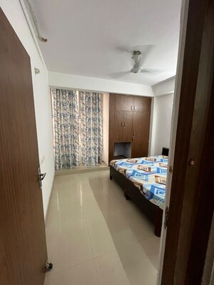 2.5 BHK Apartment For Rent in Mahagun Moderne, Sector 78