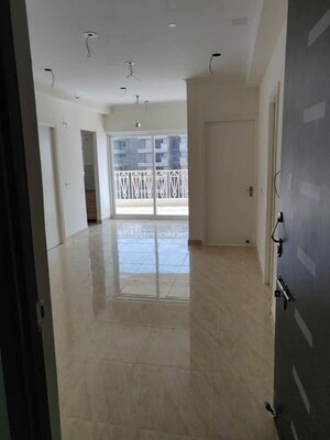 Bathroom in 3 BHK Apartment at Gaur City 7th Avenue, Sector 4 Greater Noida – for Rent