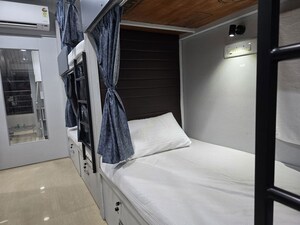 Room in  Pg at Marol – for Rent