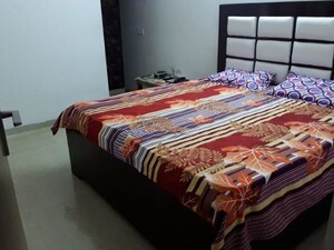 2 BHK Apartment For Rent in Nirala Estate, Tech Zone 4 Greater Noida