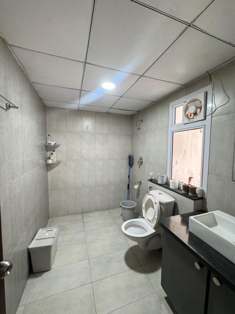 Bathroom, prestige-sunrise-park 2.5 Bedroom 1379 Sq.Ft. Apartment In Electronic City Phase I Bangalore 10442696