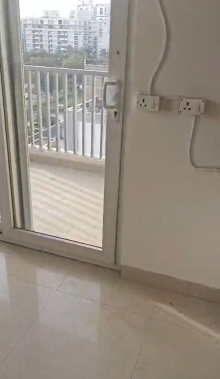 Balcony, emaar-mgf-the-palm-drive-studios 2 Bedroom 1188 Sq.Ft. Apartment In Sector 66 Gurgaon 10442708