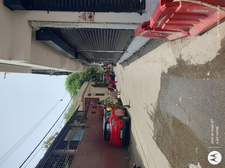 Balcony, mehrauli Commercial Shop 140 Sq.Ft. In Mehrauli Delhi 10442702