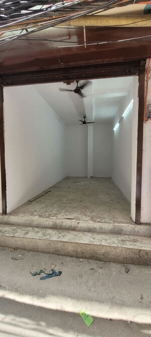 Room in  Shop at Mehrauli – for Rent