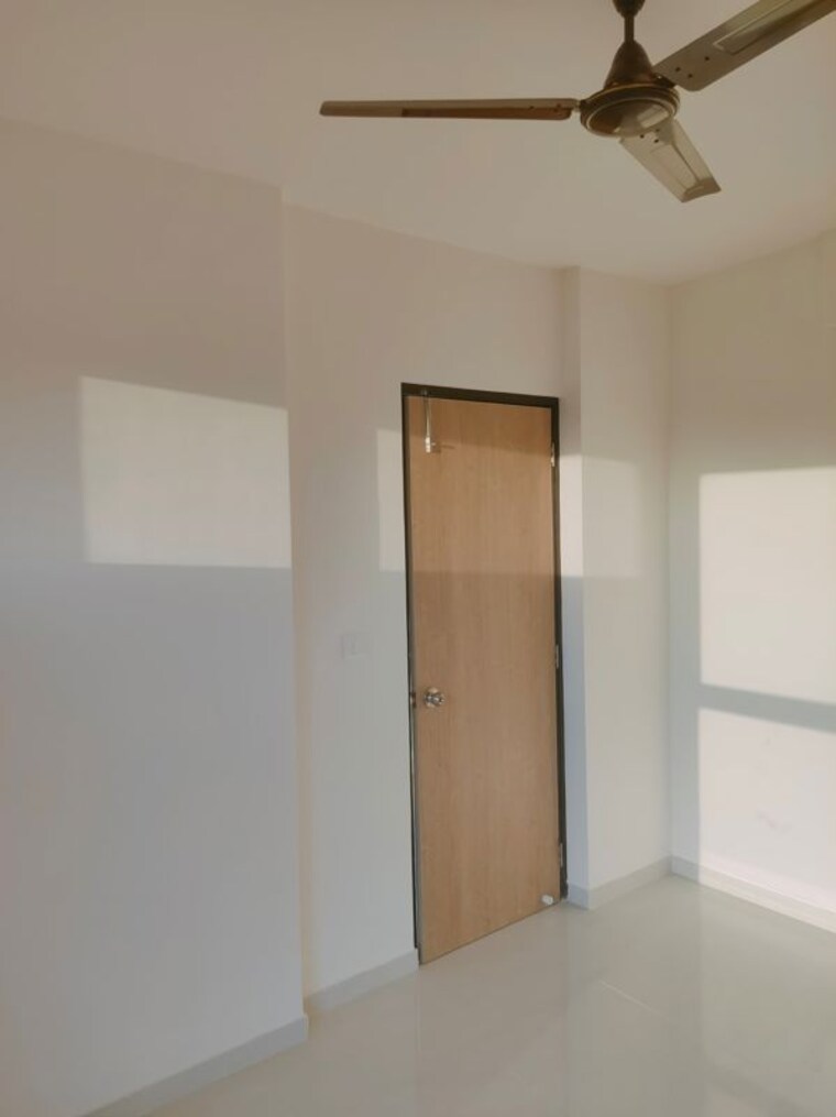 Room, lodha-crown-taloja-quality-homes 1 Bedroom 450 Sq.Ft. Apartment In Dombivli East Thane 10442771