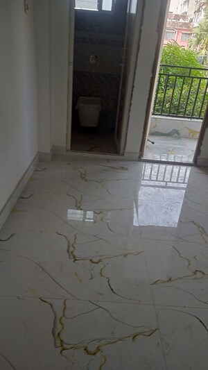 Room in 3 BHK Apartment at New Town Action Area ii – for Sale